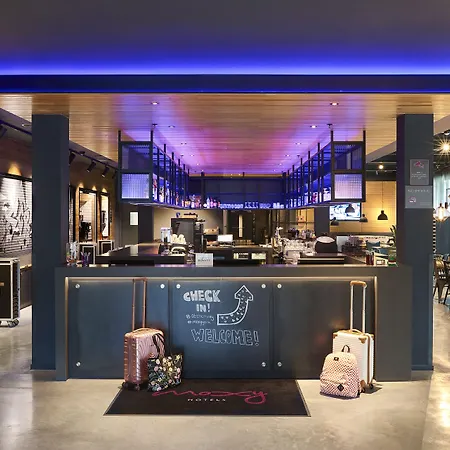 Moxy Paris Charles De Gaulle Airport-3