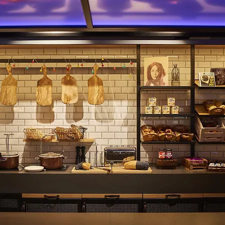 Moxy Paris Charles De Gaulle Airport-3